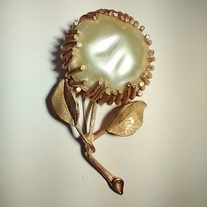 Vintage SARAH COVENTRY Brooch Flower Pin